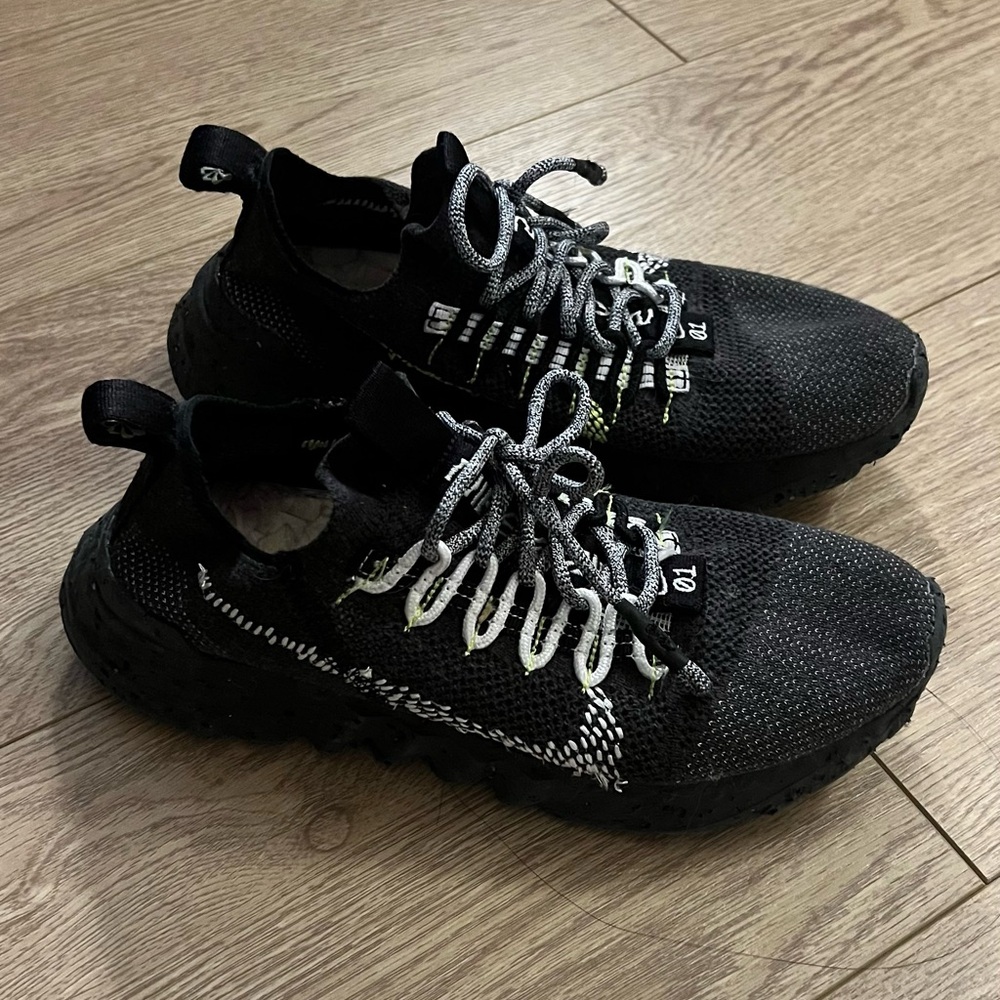NIKE Space Hippie 01 - BLACK VOLT - Size 6 Mens, Womens 8